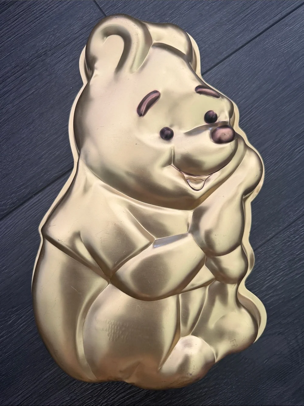 Vintage Disney Winnie-the-Pooh Shaped Cake Pan